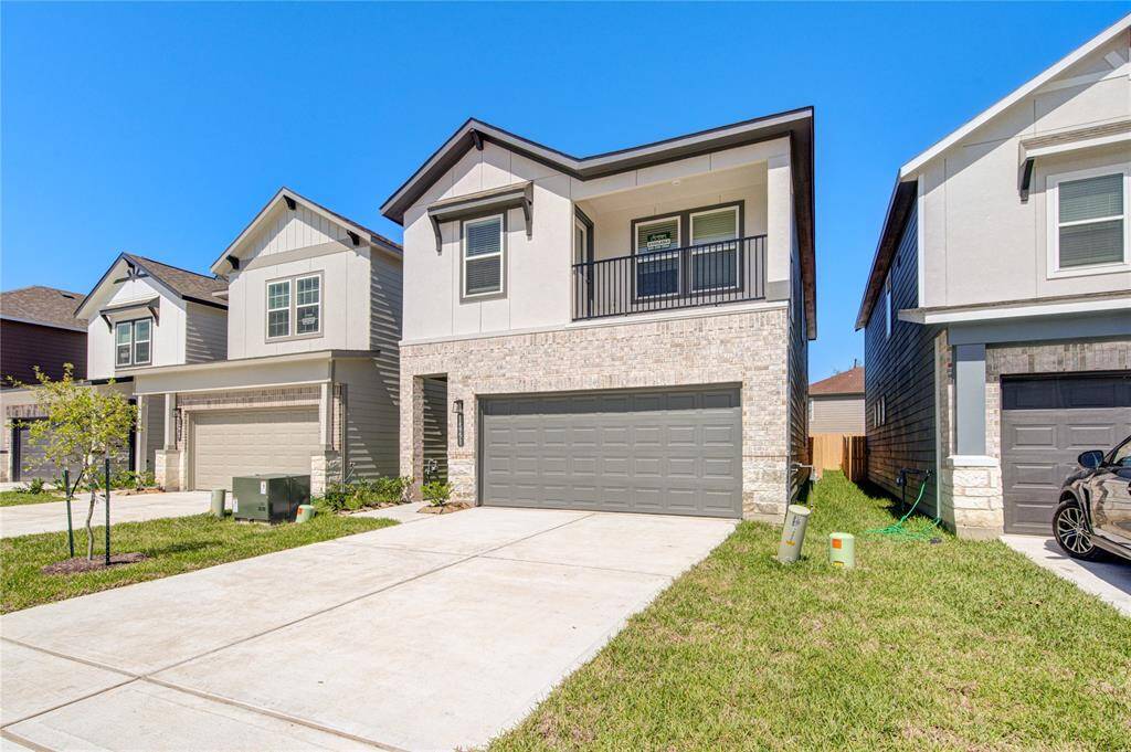 14951 Eagle Feather