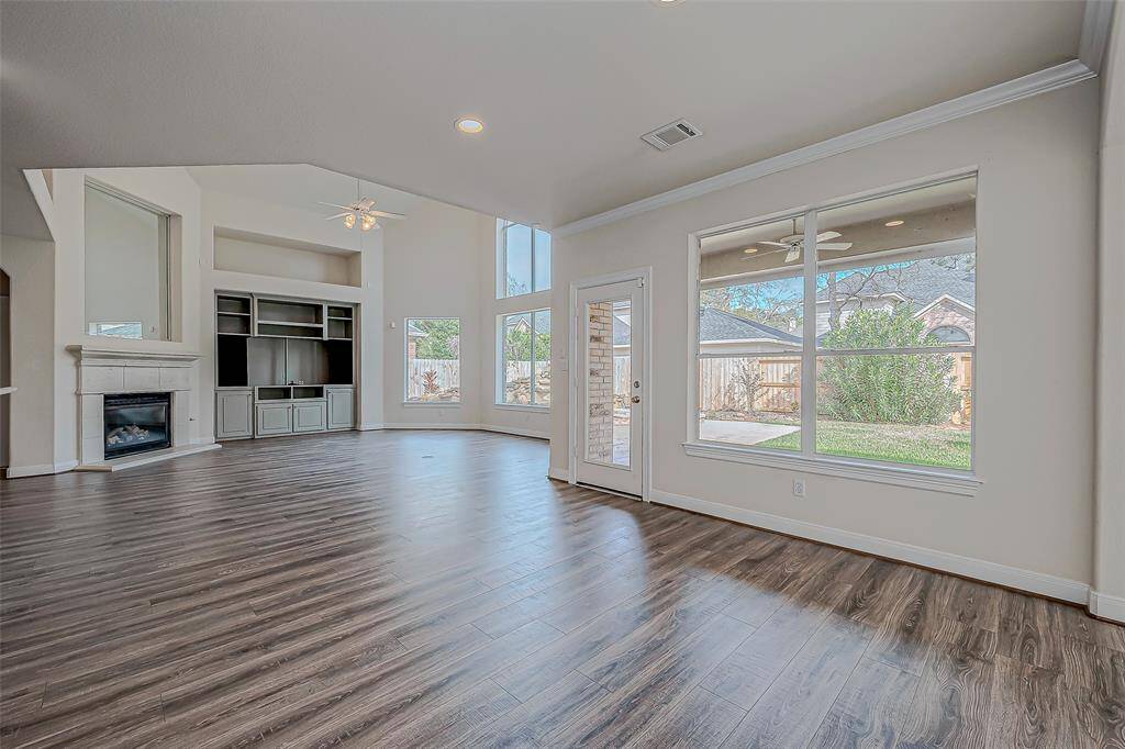 Family room and dinette