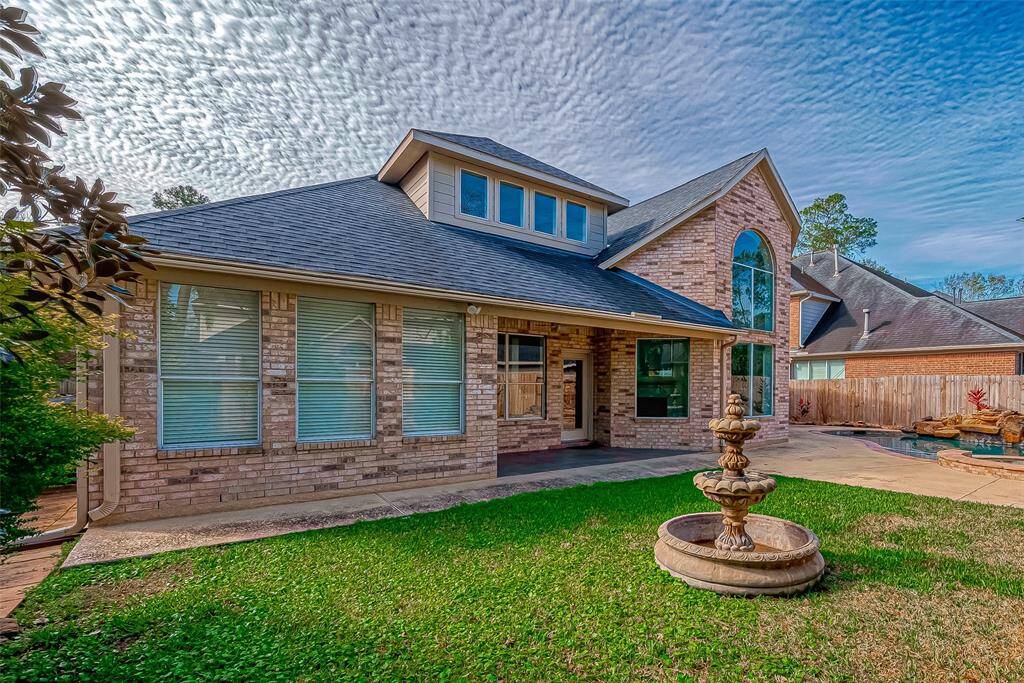 Fountain conveys with home