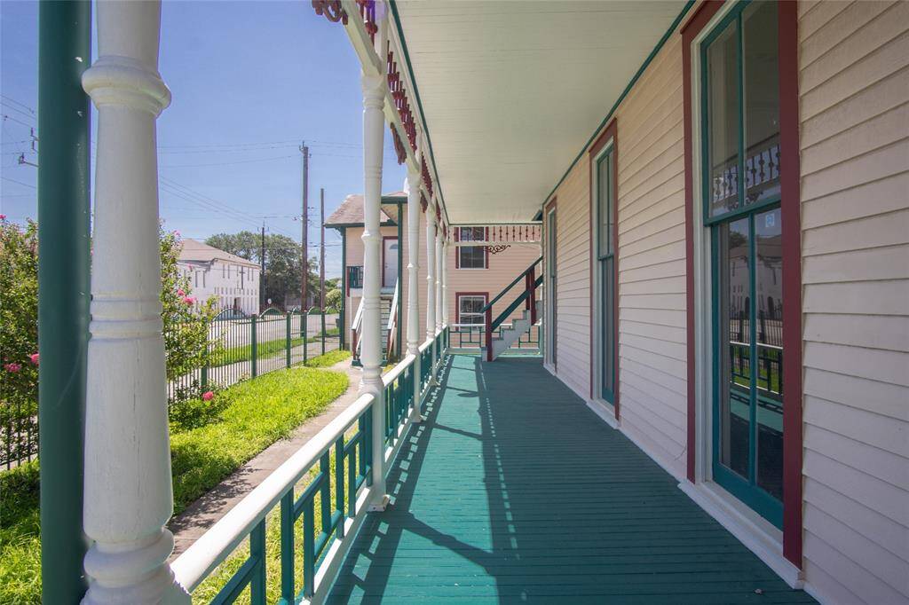 This huge wooden porch is ideal for relaxing outside on nice spring afternoons!