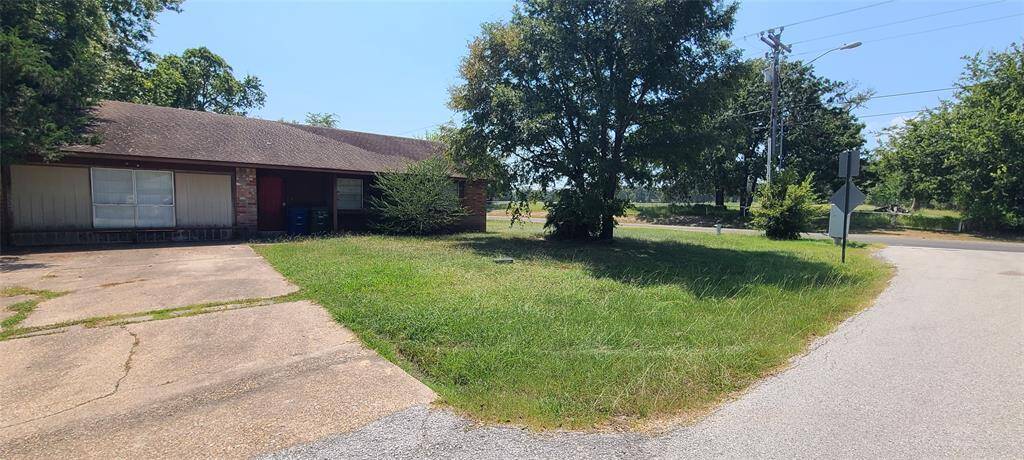 Front view of home