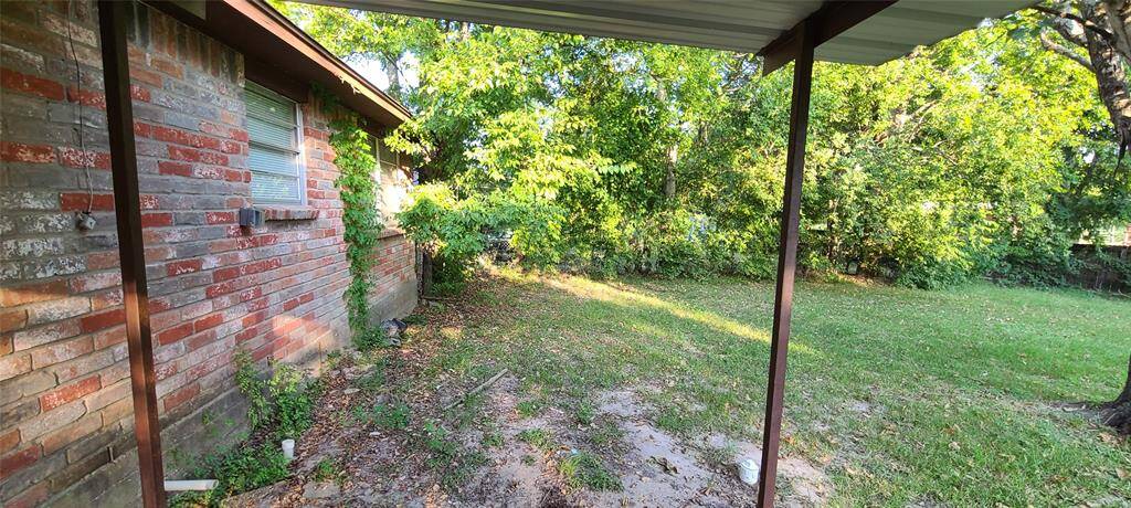 View of back yard