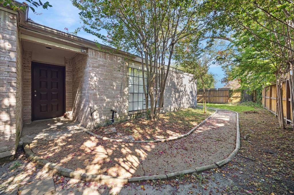 This home offers great privacy!
