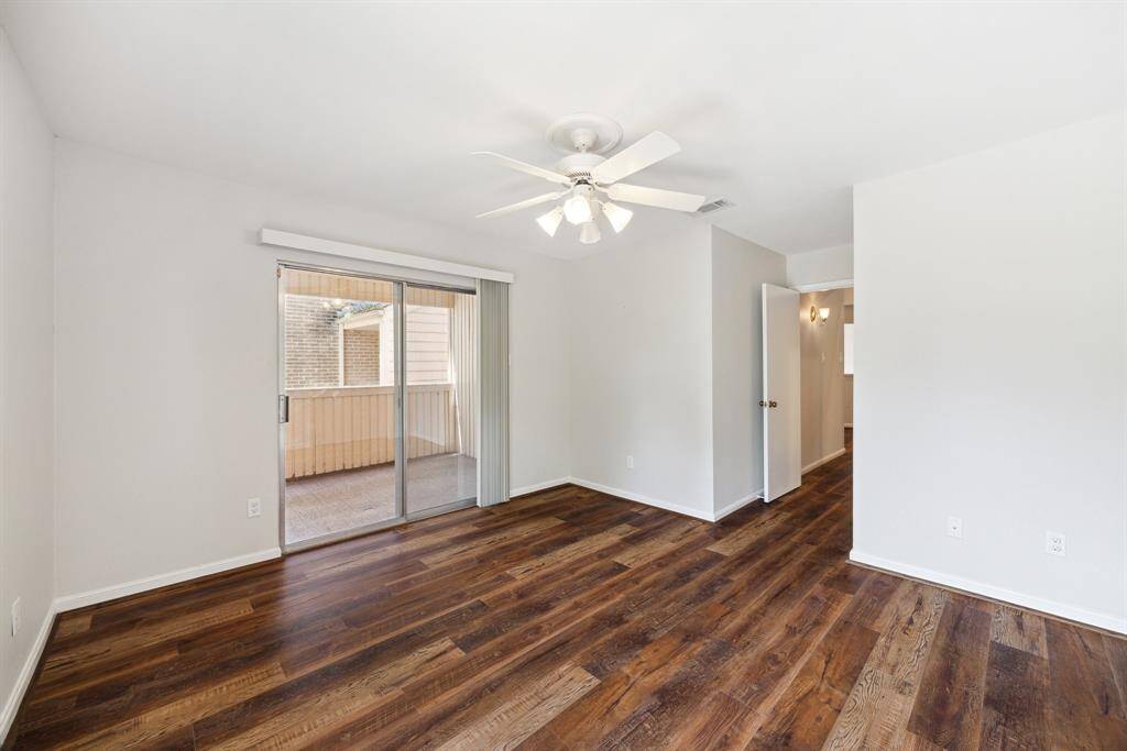 Secondary Bedroom.