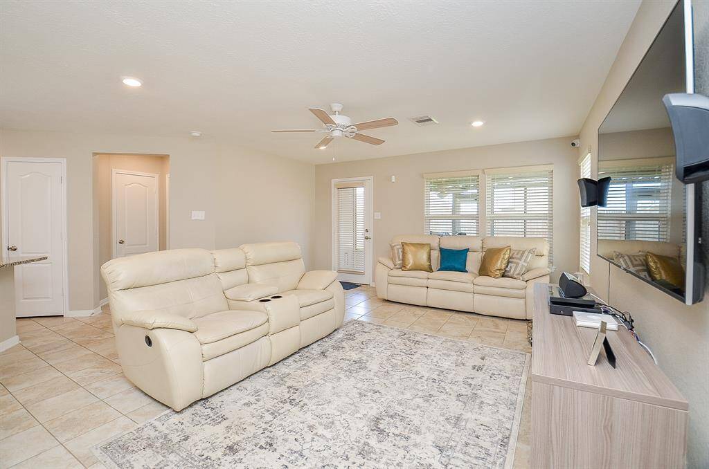Roomy family room