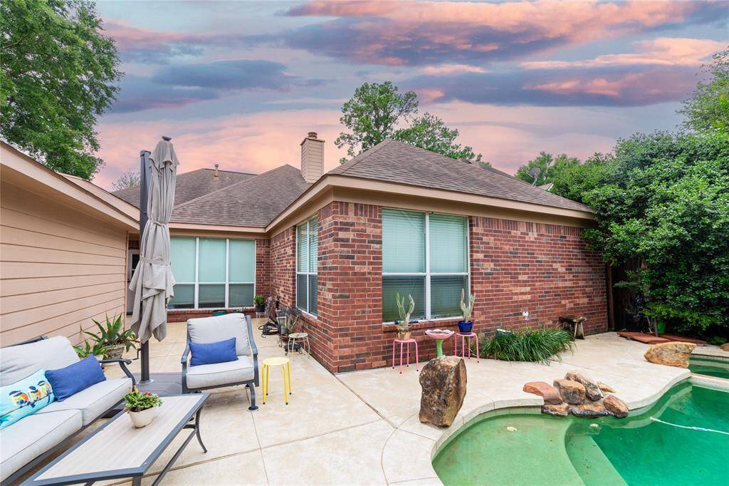 Beautiful backyard, Less Grass, less hastle
