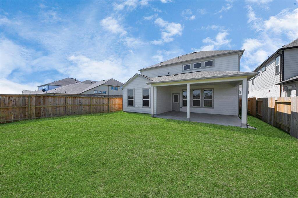 Plan 254 features 4 bedrooms, 3 full baths, 1 half bath, and over 2,700 square feet of living space.