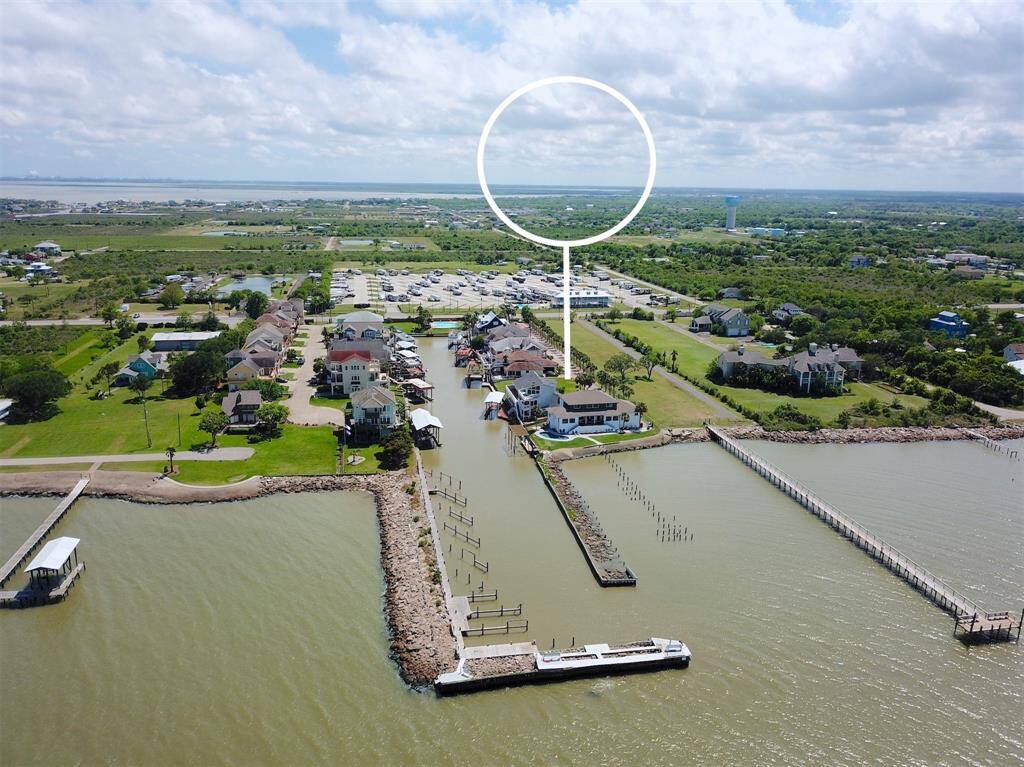 Direct access to Galveston Bay and the Gulf of America