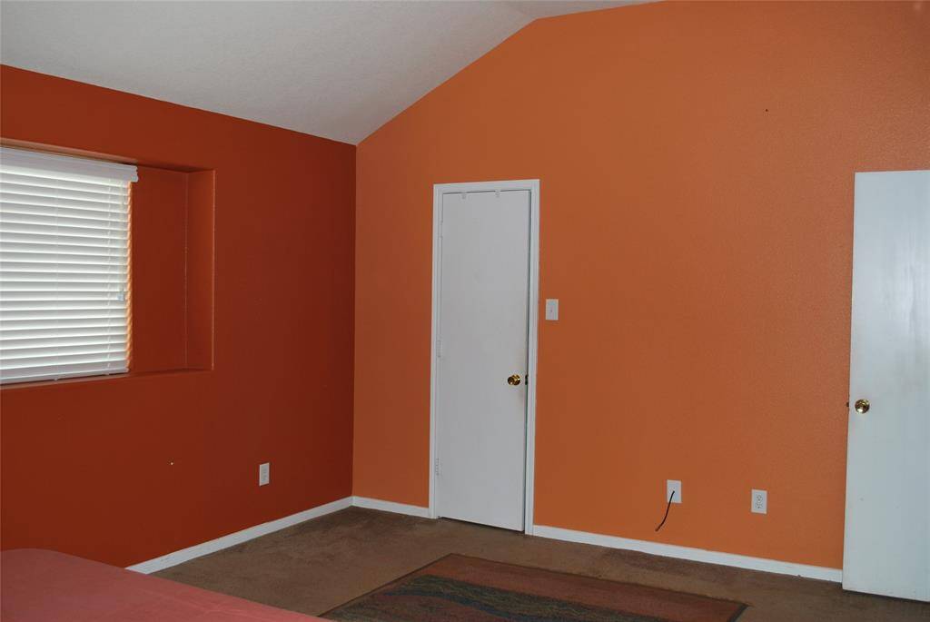 Extra area in Masterbedroom
