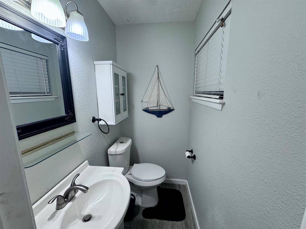 Half bath in Primary bedroom