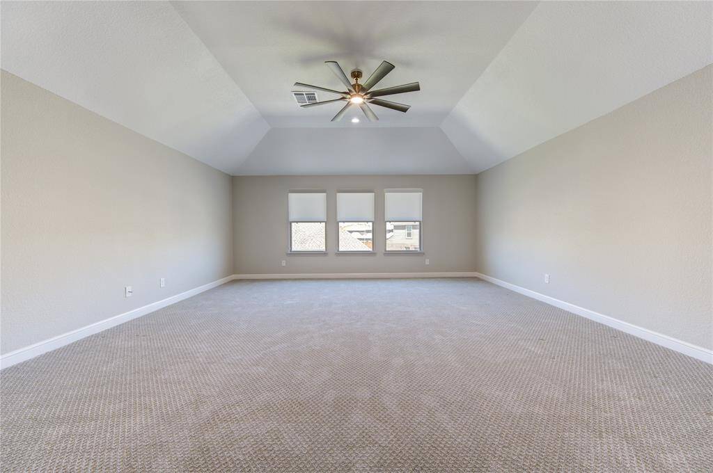 Gameroom— plenty of space for whatever you can imagine.