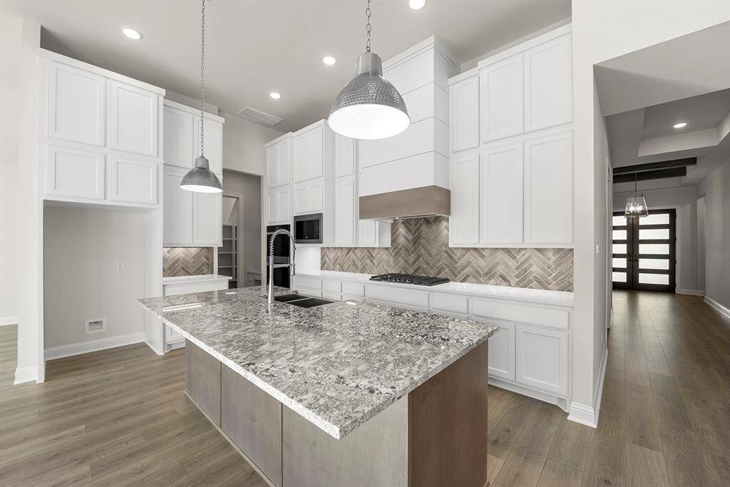 MER6-0004-4B_HuntleyIIIC_Kitchen