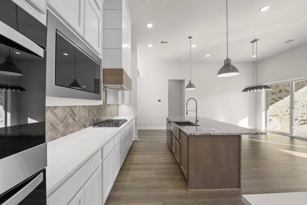 MER6-0004-4B_HuntleyIIIC_Kitchen3
