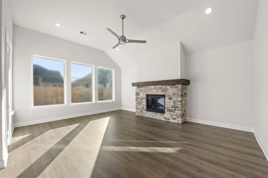MER6-0004-4B_HuntleyIIIC_FamilyRoom