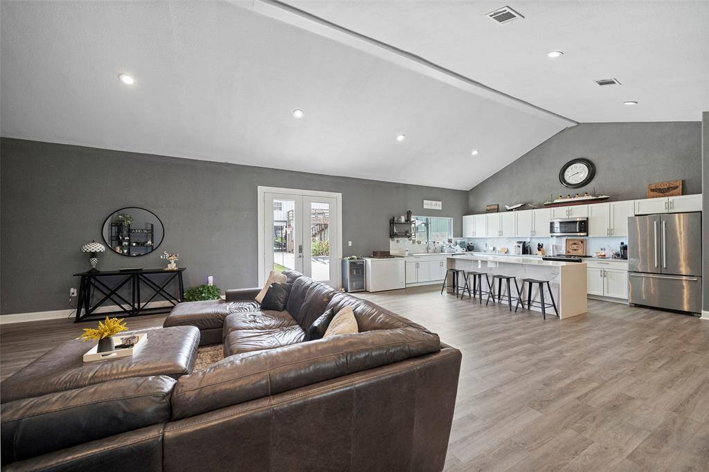 Plenty of recessed lighting!
