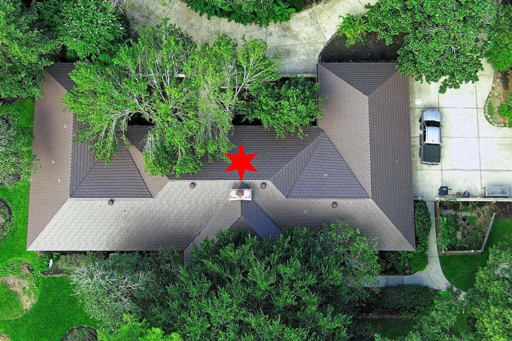 Look at this elegant metal shingle roof! 2 years old!