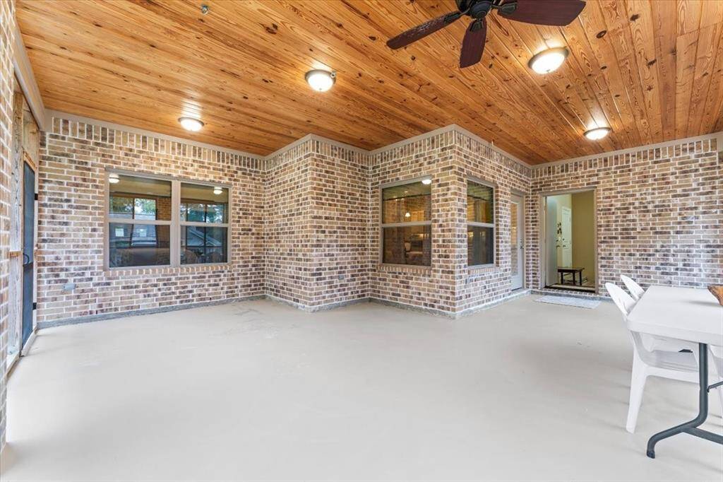 The screened-in porch is simply perfect—beautiful and versatile, it can be enjoyed year-round for a variety of activities. It’s truly a must-see!