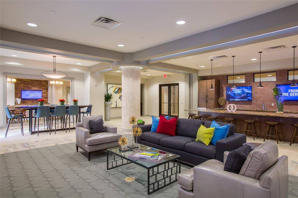 The resident lounge offers a full catering kitchen, two entertainment areas and multiple TVs