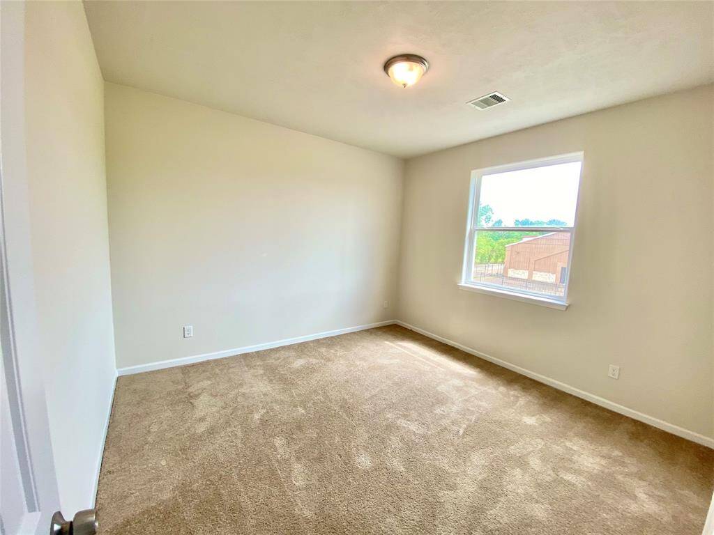 Upstairs Bedroom 4