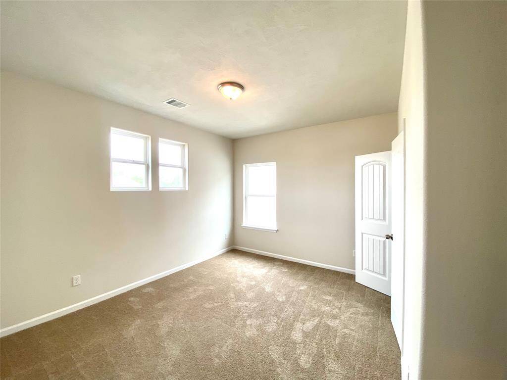 Upstairs Bedroom 2