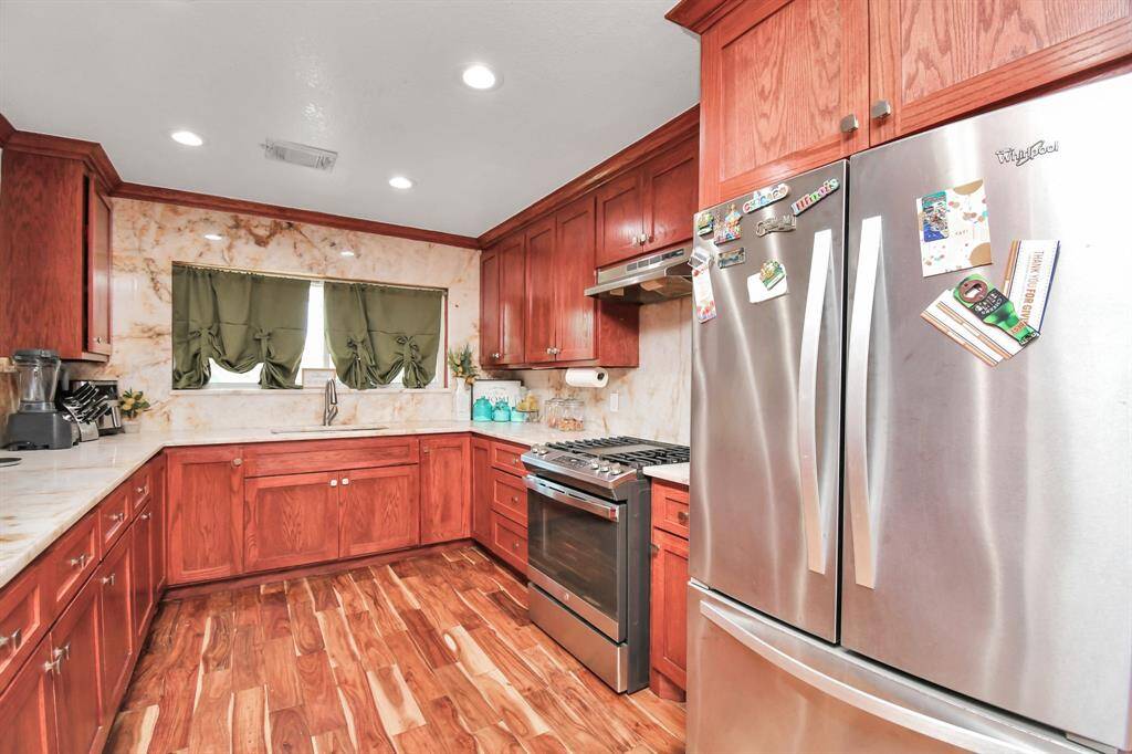 Wet Bar