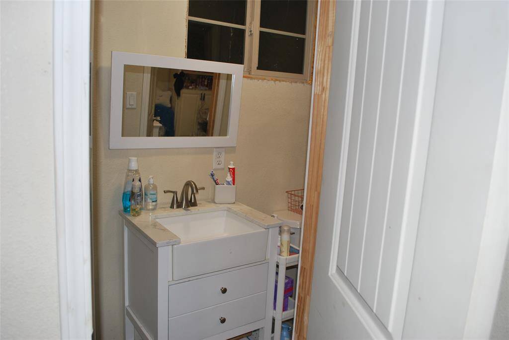 Upstairs Bathroom