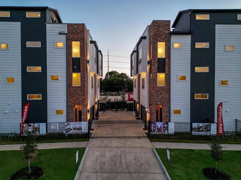 Boulevard on Lamar is gated and exclusive to owners and residents