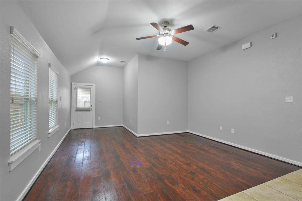 Large living room, ready for spending good time with family and friends