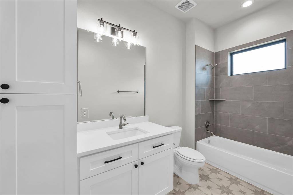 Ensuite Bath