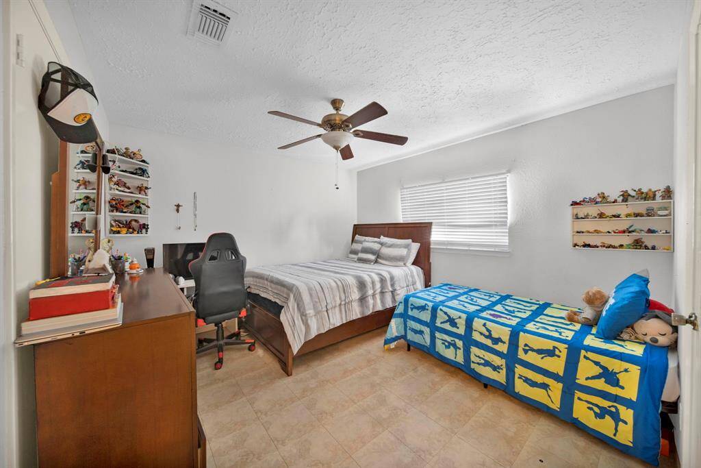 Secondary Bedroom