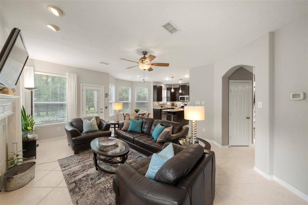 Open concept view into the family room from the kitchen