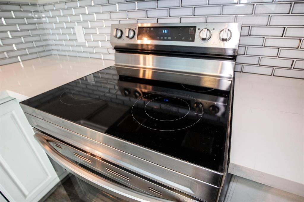 There is an electric stove that is sure to please any cook.