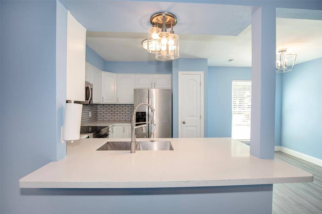 The bar area is perfect for breakfast on the go.