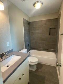 PRIMARY BEDROOM IN SUITE FULL BATHROOM