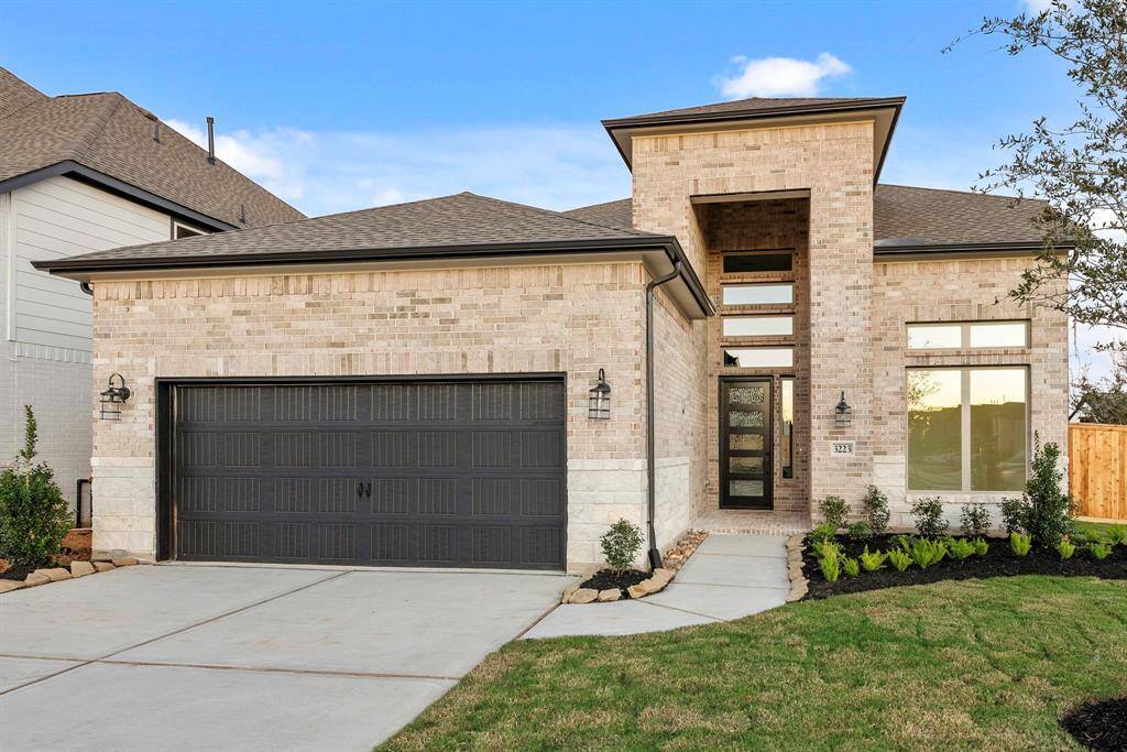 MOVE IN READY!! Westin Homes NEW Construction (Ellicott, Elevation C) Two story cul-de-sac lot. 4 bedrooms (2-downstairs). 3.5 baths.