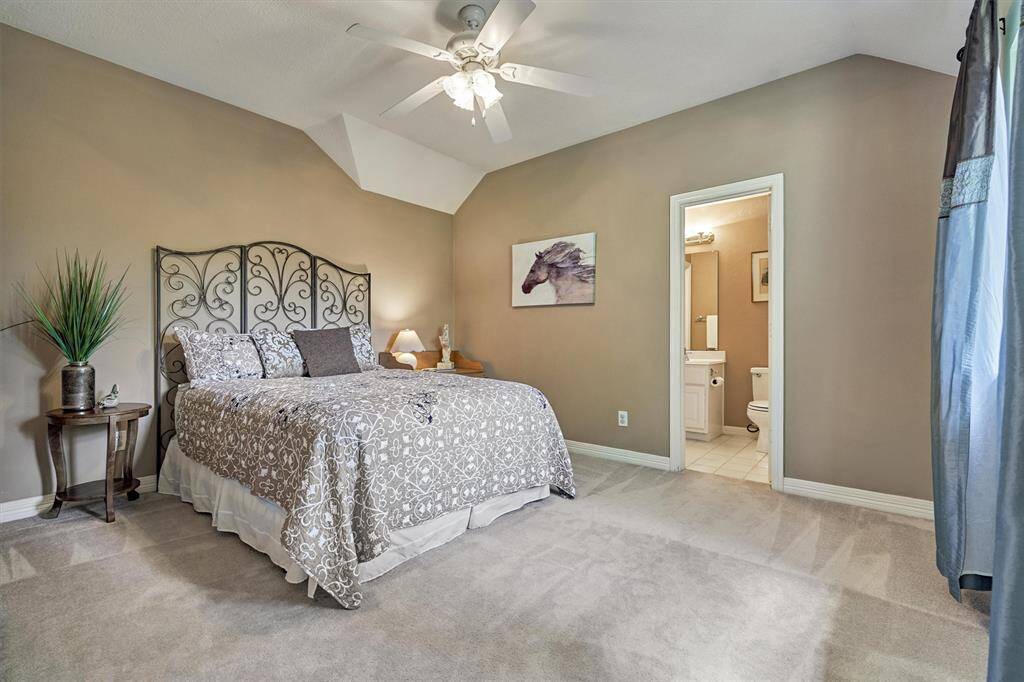 Upstairs bedroom with private ensuite bathroom