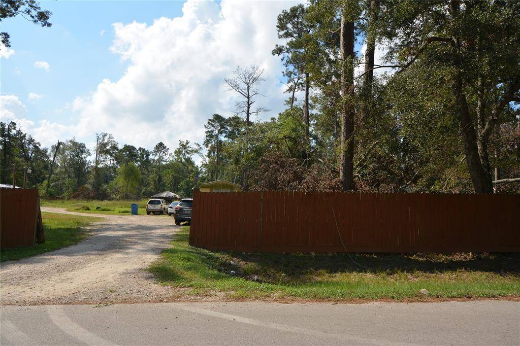 Entry 19388 Acorn Hill Dr.