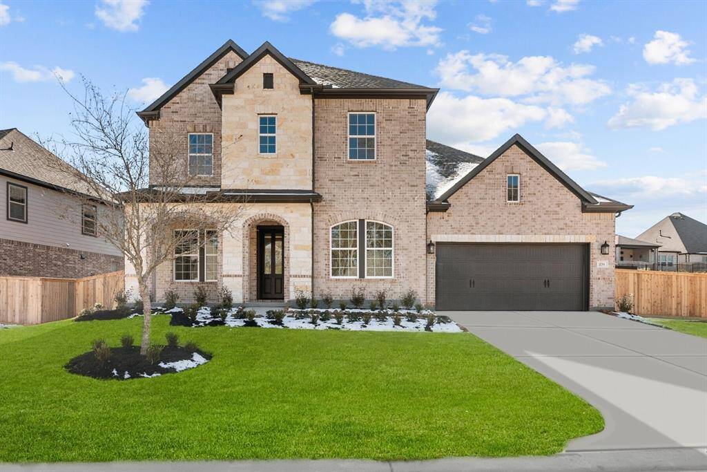 Welcome to The Hillmont by David Weekley Homes. Move-In-Ready Now!