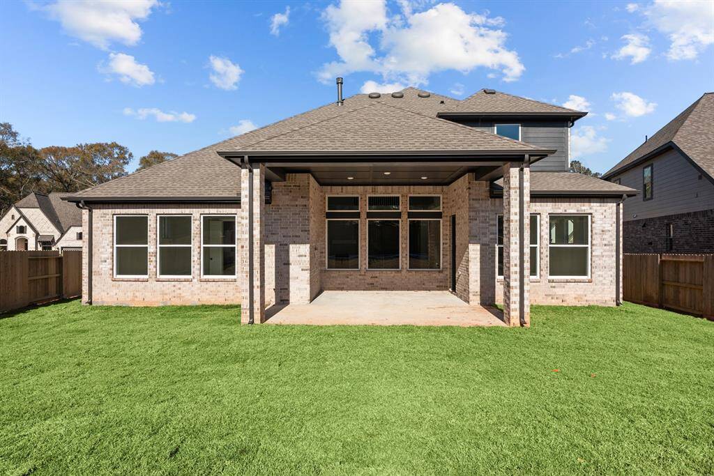 Welcome to The Hillmont by David Weekley Homes. Move-In-Ready Now!