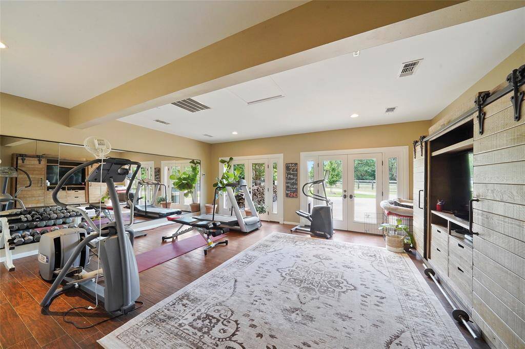 No need for a gym membership w/ your own personal home gym!