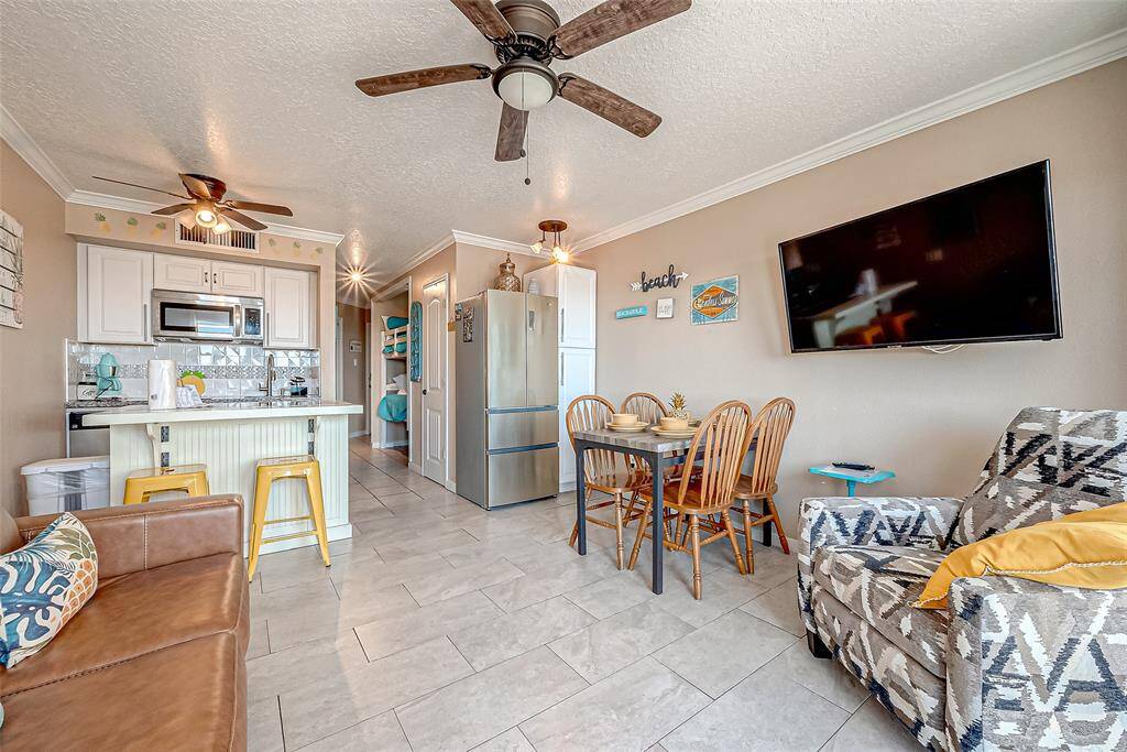 Living/Dining Combo