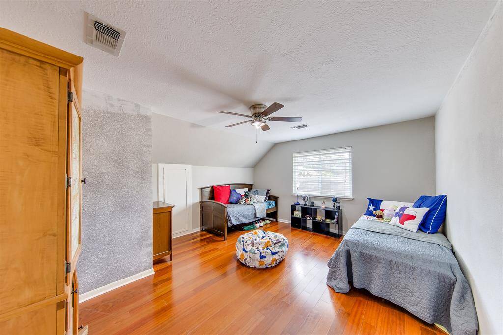 2nd Floor Extra room can be used as a home office, media room.