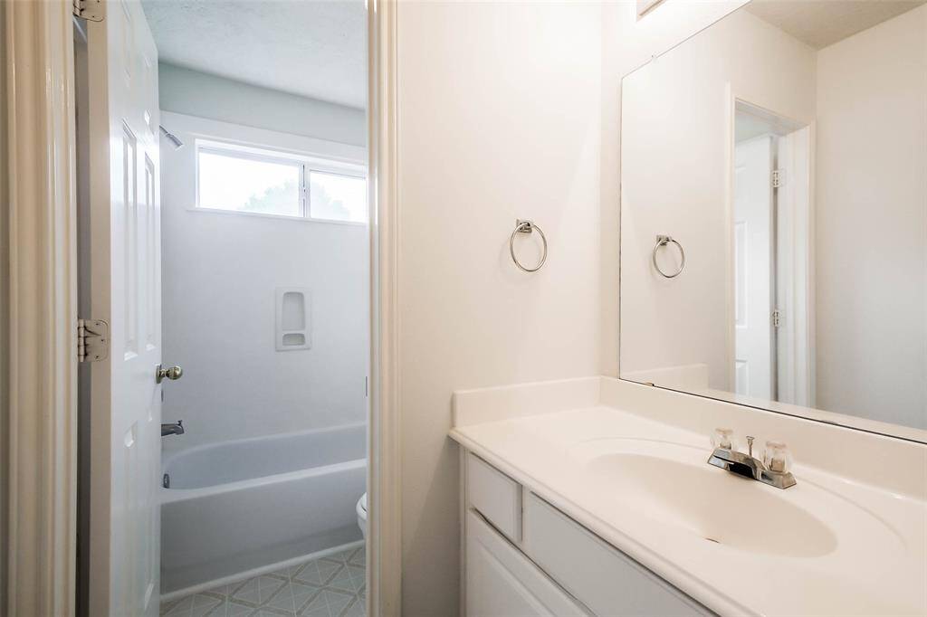 Bedroom 3 full bath with 2 separate sinks