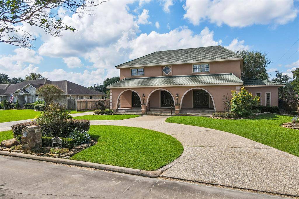 The curb appeal with circular drive will capture your attention immediately.