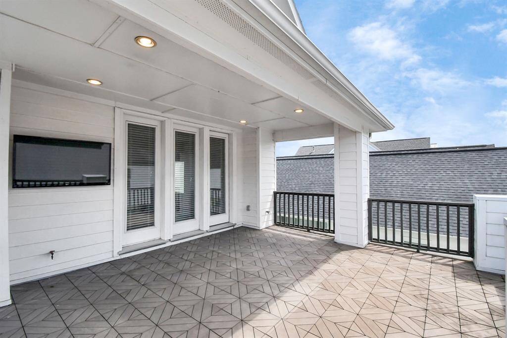 You have access to this balcony from the gameroom/flex space.