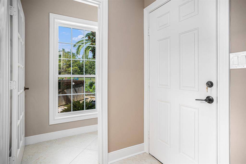 Entry into guest suite