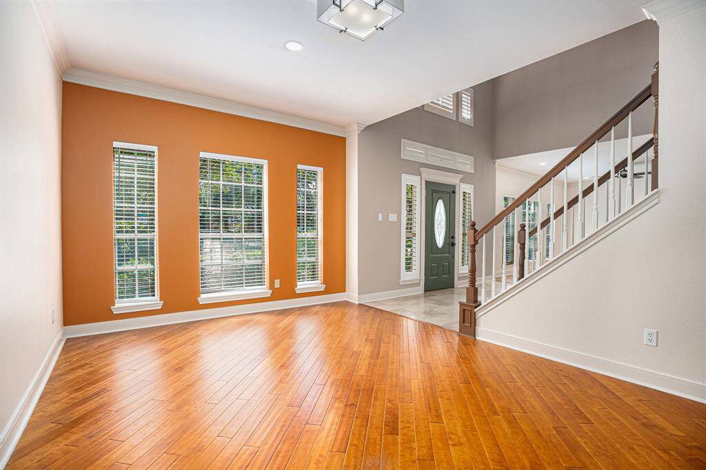 Another view of the dining room