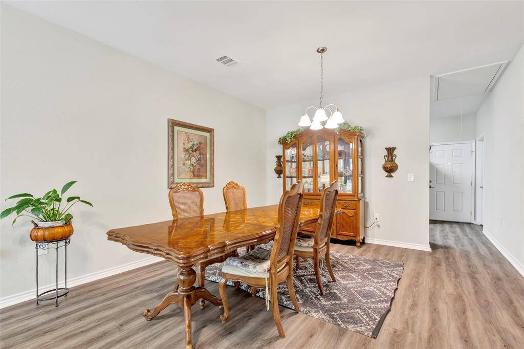 Another view of the dining room.