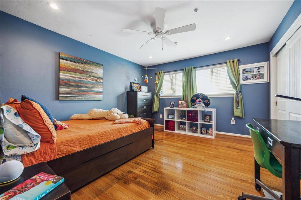 Fourth bedroom
