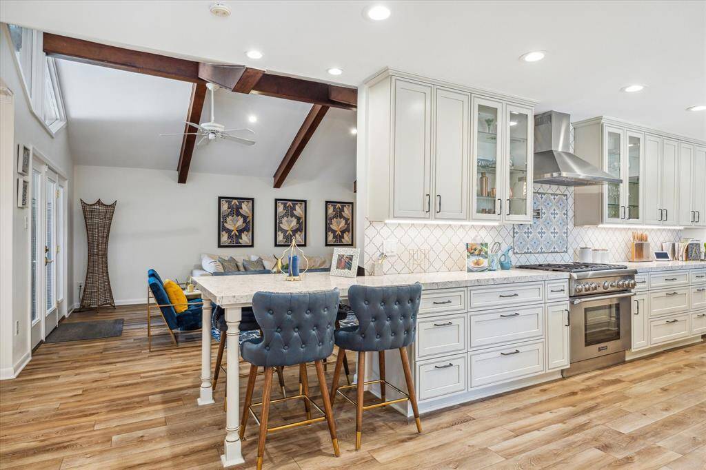 Breakfast bar separates kitchen and living room